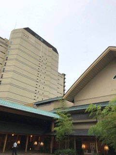 昨日は 富山市で今後の営業マン育成の打ち合わせを専門家を交えて行なった後 和倉温泉 のと楽 へ移動して第22回オークス倶楽部総会に出席しました アルカスコーポレーション Arcus Corporation